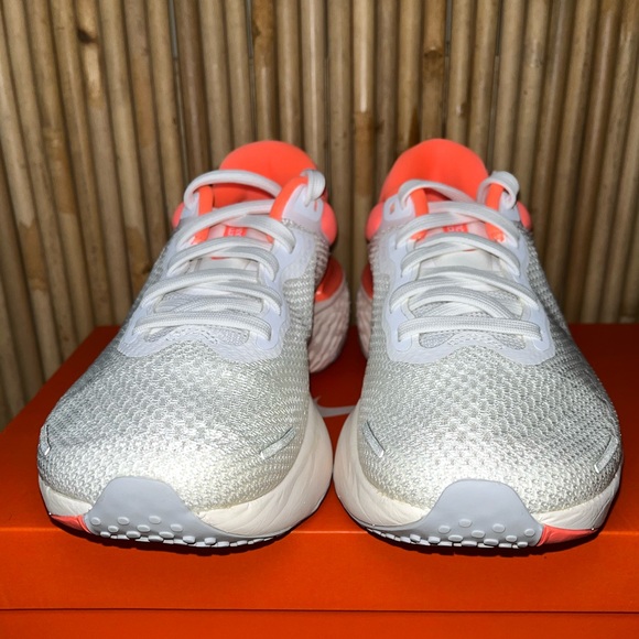 WOMENS ZOOMX INVINCIBLE RUN FK SKOE, W12 - Picture 6 of 13